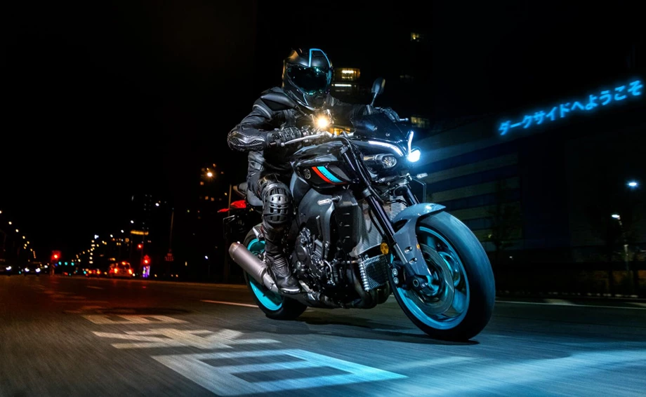 Die brandneue MT-10: Yamahas unangefochtene Hyper Naked-Königin Bild 6: Die brandneue MT-10: Yamahas unangefochtene Hyper Naked-Königin