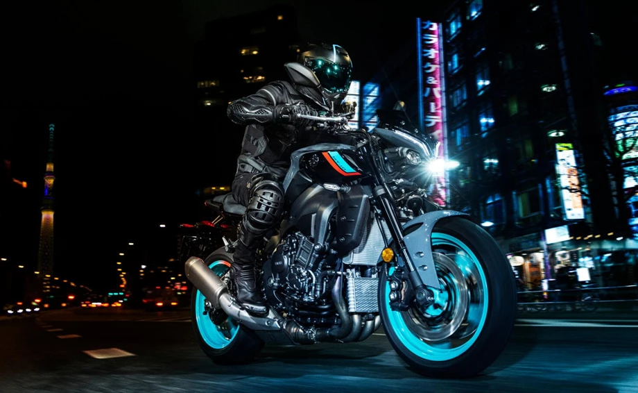 Die brandneue MT-10: Yamahas unangefochtene Hyper Naked-Königin Bild 7: Die brandneue MT-10: Yamahas unangefochtene Hyper Naked-Königin