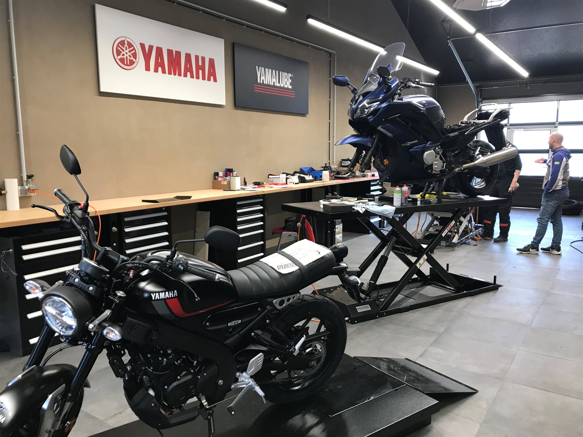 Yamaha Motorrad Henkel Neue Werkstatt nach Yamaha VI