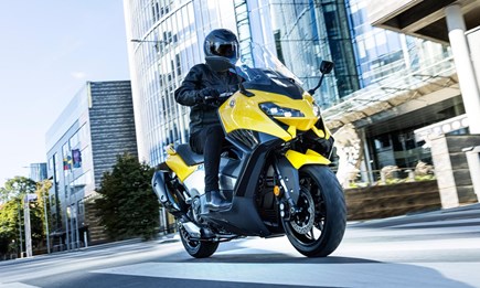 Neue Yamaha Sportroller - TMAX und TMAX Tech MAX
