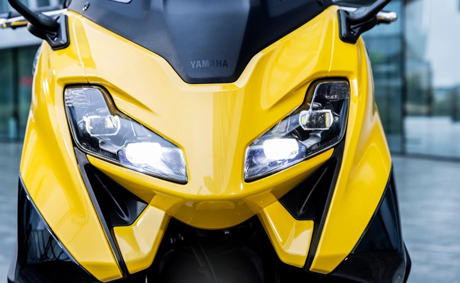 Neue Yamaha Sportroller - TMAX und TMAX Tech MAX Bild 11: Neue Yamaha Sportroller - TMAX und TMAX Tech MAX