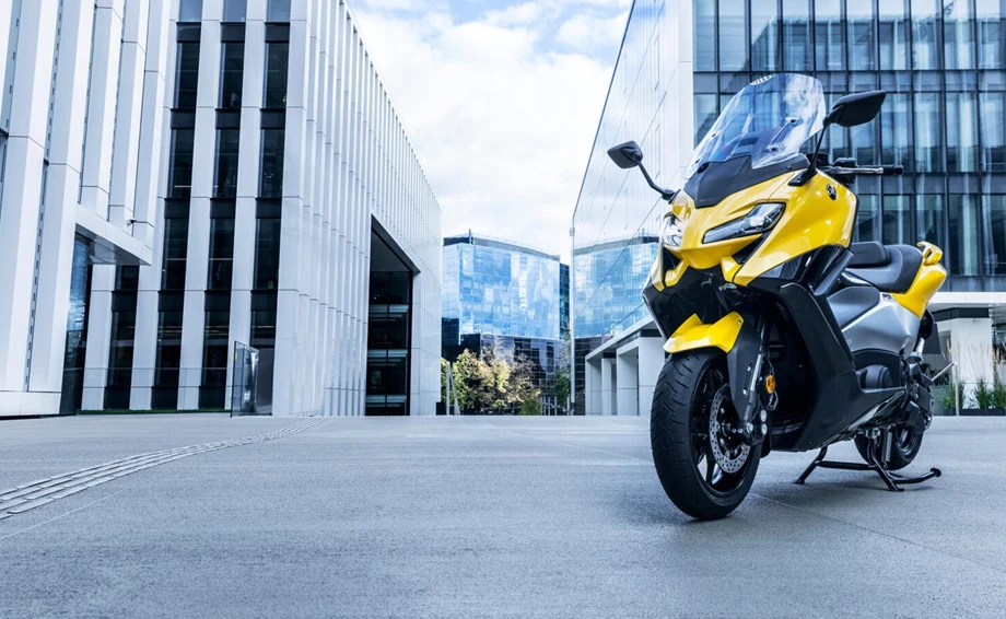 Neue Yamaha Sportroller - TMAX und TMAX Tech MAX Bild 17: Neue Yamaha Sportroller - TMAX und TMAX Tech MAX