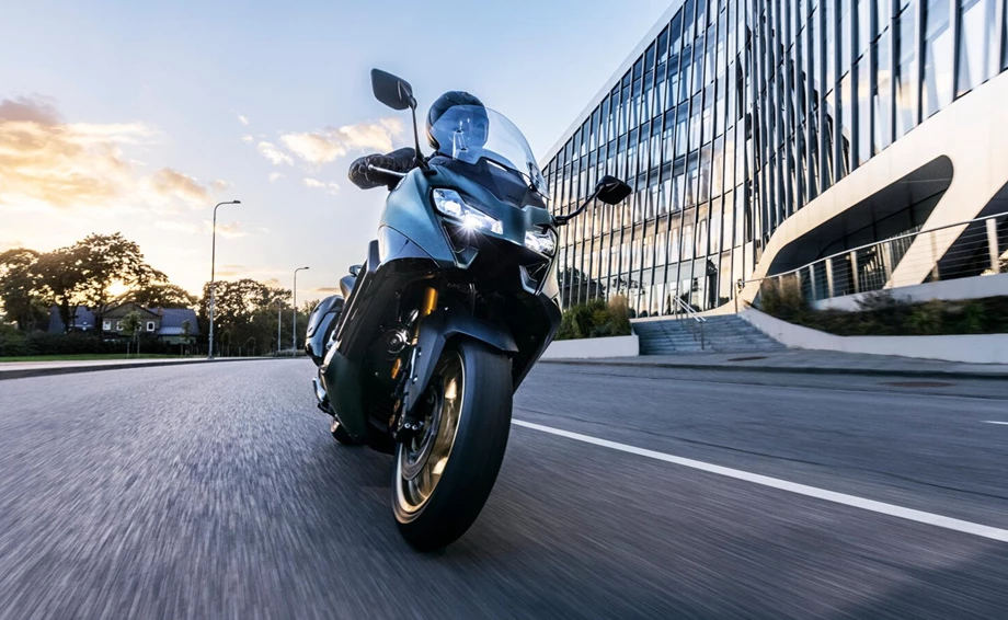 Neue Yamaha Sportroller - TMAX und TMAX Tech MAX Bild 24: Neue Yamaha Sportroller - TMAX und TMAX Tech MAX