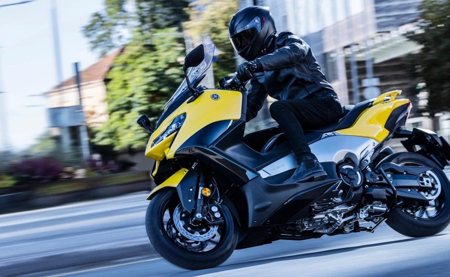 Neue Yamaha Sportroller - TMAX und TMAX Tech MAX Bild 3: Neue Yamaha Sportroller - TMAX und TMAX Tech MAX