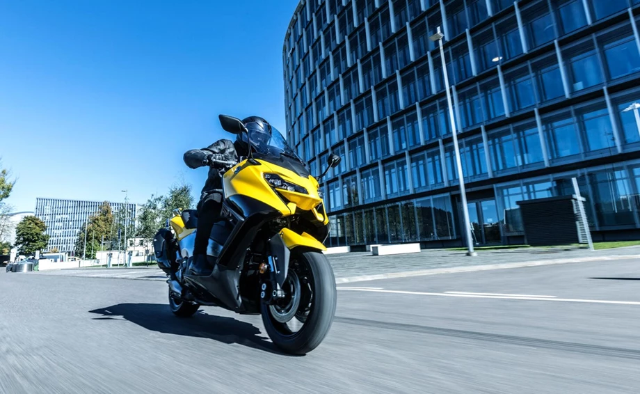 Neue Yamaha Sportroller - TMAX und TMAX Tech MAX Bild 5: Neue Yamaha Sportroller - TMAX und TMAX Tech MAX