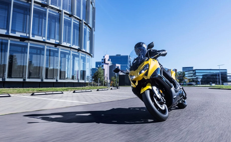Neue Yamaha Sportroller - TMAX und TMAX Tech MAX Bild 6: Neue Yamaha Sportroller - TMAX und TMAX Tech MAX