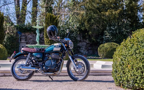ATTBERLIN bringt die "Black Fantic & Mash Tage" vom 20.11.2021-06.12.2021 jetzt 200,-€ sparen bei der Bestellung eines Motorrad oder E-Bike! - Bild 10