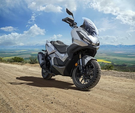 2022 Line-Up: ADV 350, Fireblade 30th Anniversary, neue Farben für weitere Modelle 2022 Line-Up: ADV 350, Fireblade 30th Anniversary, neue Farben für weitere Modelle