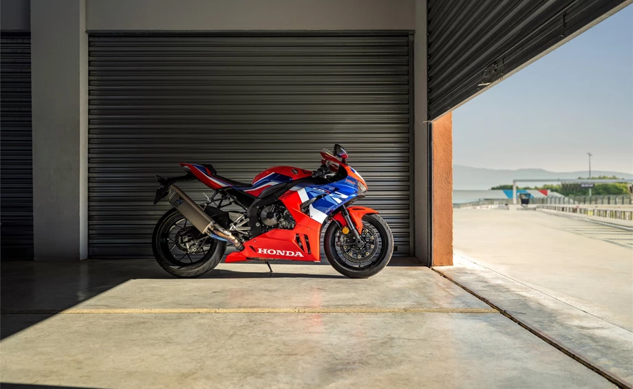 Honda Semmler - CBR1000RR-R für 2022 Bild 13: Honda Semmler - CBR1000RR-R für 2022
