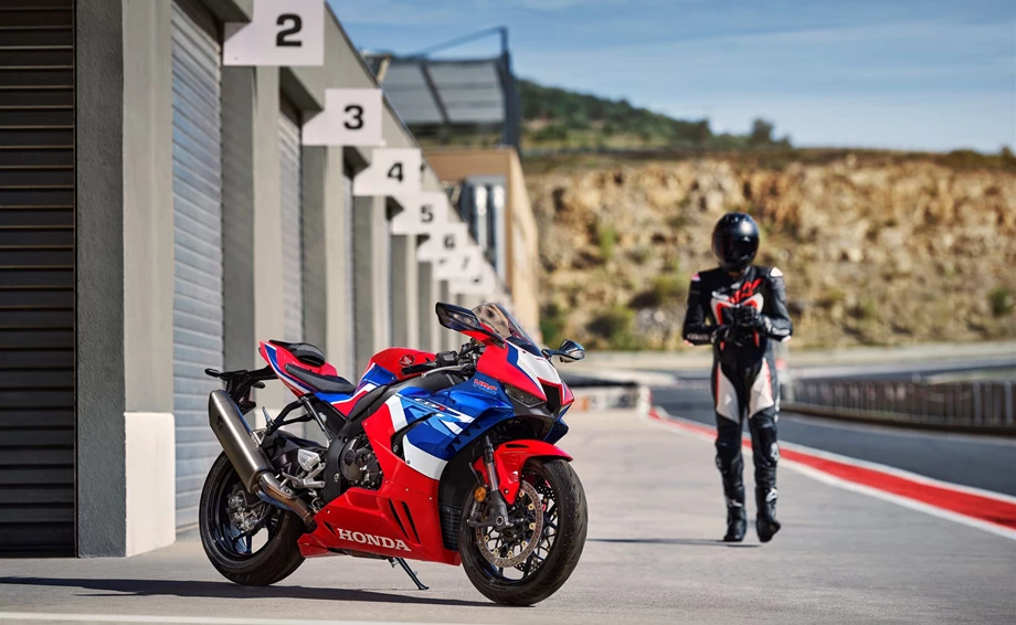 Honda Semmler - CBR1000RR-R für 2022 Bild 14: Honda Semmler - CBR1000RR-R für 2022