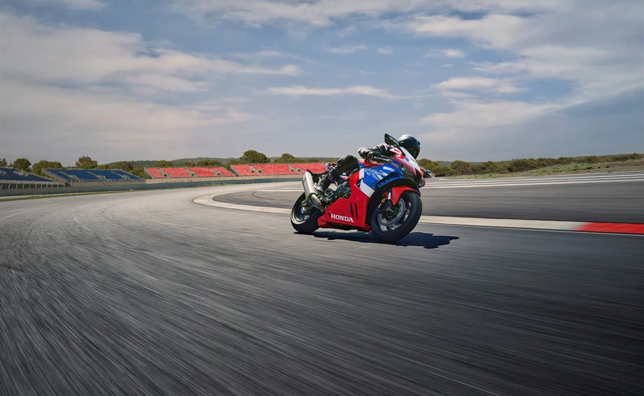 Honda Semmler - CBR1000RR-R für 2022 Bild 16: Honda Semmler - CBR1000RR-R für 2022