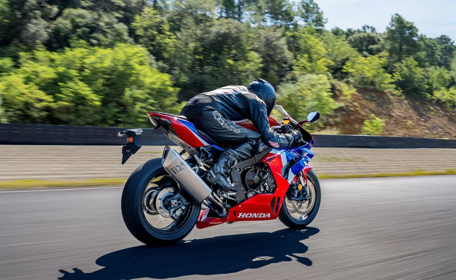 Honda Semmler - CBR1000RR-R für 2022 Bild 2: Honda Semmler - CBR1000RR-R für 2022