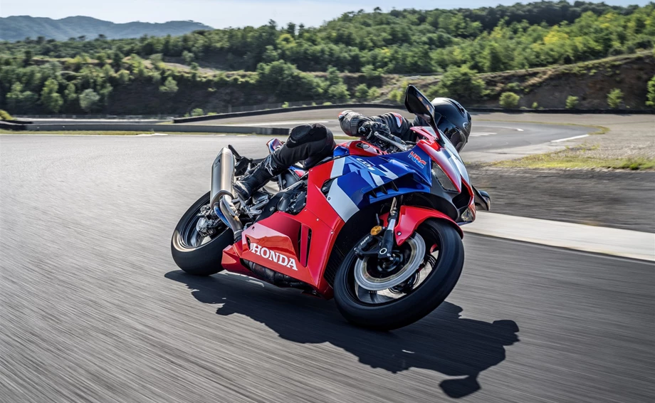 Honda Semmler - CBR1000RR-R für 2022 Bild 20: Honda Semmler - CBR1000RR-R für 2022