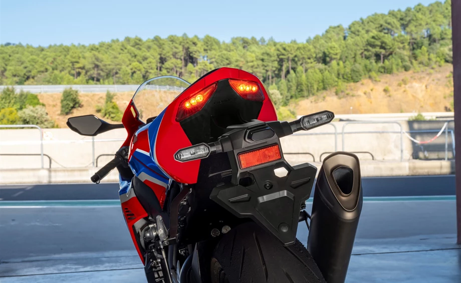 Honda Semmler - CBR1000RR-R für 2022 Bild 25: Honda Semmler - CBR1000RR-R für 2022