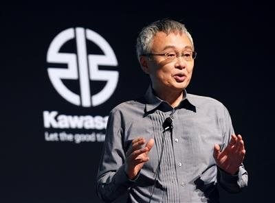 El Presidente de Kawasaki Motors, Ltd. visita EICMA y desvela los planes futuros