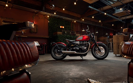 TRIUMPH GOLD LINE 2022 - BONNEVILLE BOBBER - Bild 3