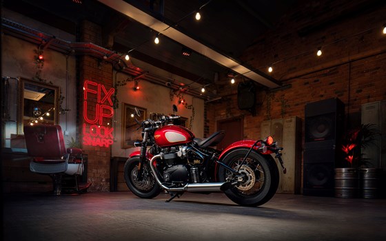 TRIUMPH GOLD LINE 2022 - BONNEVILLE BOBBER - Bild 4