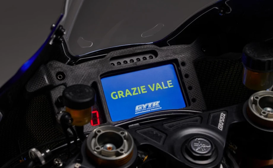 Yamaha feiert Valentino Rossis sensationelle Karriere mit einem speziellen R1 GYTR VR46 Tribut Bild 1: Yamaha feiert Valentino Rossis sensationelle Karriere mit einem speziellen R1 GYTR VR46 Tribut