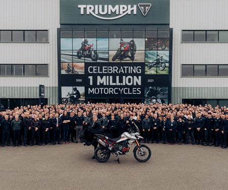 TRIUMPH knackt die Million TRIUMPH knackt die Million