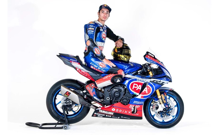 Limited Edition Replica des Yamaha R1 Weltmeister-Motorrads von Toprak Razgatlioglu wird Öffentlichkeit vorgestellt Bild 8: Limited Edition Replica des Yamaha R1 Weltmeister-Motorrads von Toprak Razgatlioglu wird Öffentlichkeit vorgestellt