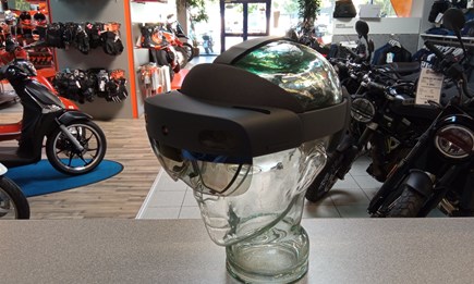 In der kalten Jahreszeit entspannt von zu Hause Motorräder kaufen