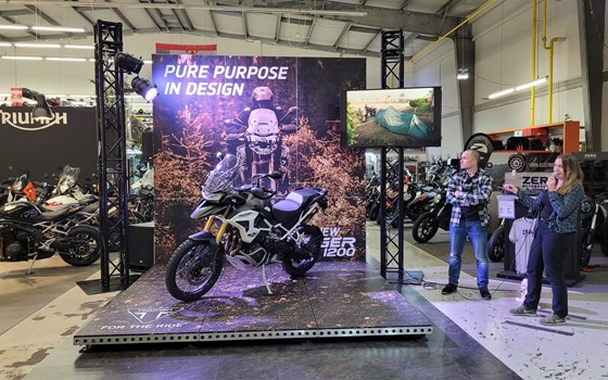 Tiger Reveal Tour & Moppedhiker  - Bild 1
