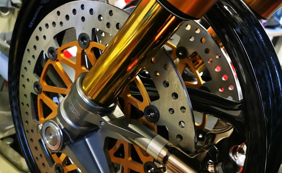 Honda Fireblade Rennstreckenaufbau Serienfertigung bei MB Bike Performance! Bild 5: Honda Fireblade Rennstreckenaufbau Serienfertigung bei MB Bike Performance!