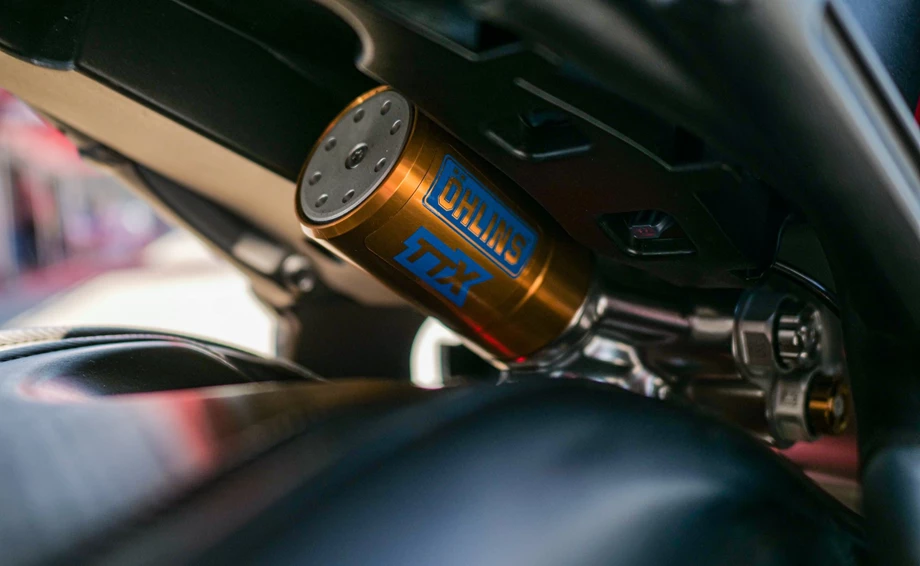 Honda Fireblade Rennstreckenaufbau Serienfertigung bei MB Bike Performance! Bild 6: Honda Fireblade Rennstreckenaufbau Serienfertigung bei MB Bike Performance!