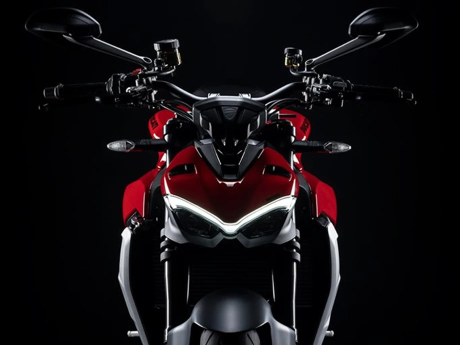 NEW DUCATI STREETFIGHTER V 2 - JETZT !  Bild 1: NEW DUCATI STREETFIGHTER V 2 - JETZT !