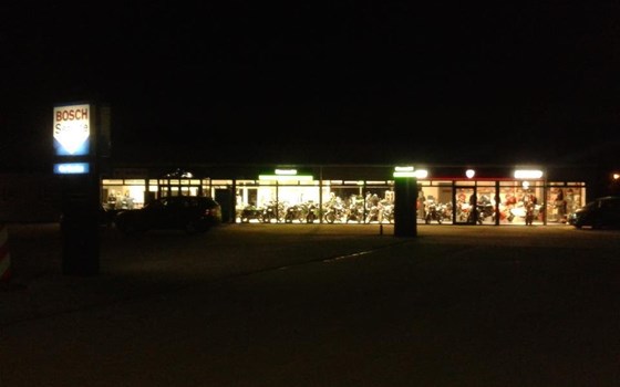 DRINGEND ! Zweiradmechaniker / KFZ-Mechatroniker per sofort gesucht ! - Bild 11