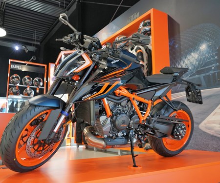 KTM 1290 SUPER DUKE R EVO KTM 1290 SUPER DUKE R EVO