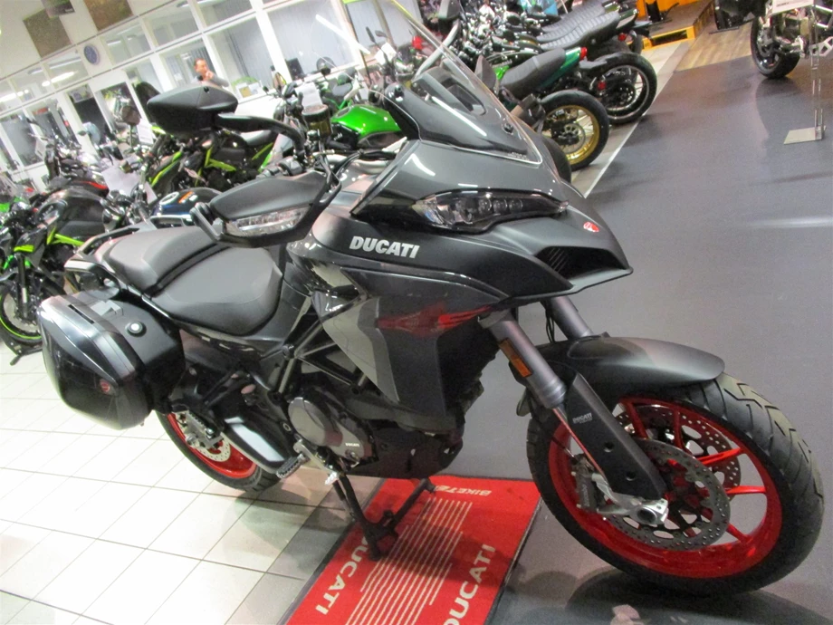 ATTENTIONE ! DUCATI NEWS 2022 - ENDLICH - Die NEUEN sind jetzt da !  Bild 14: ATTENTIONE ! DUCATI NEWS 2022 - ENDLICH - Die NEUEN sind jetzt da !