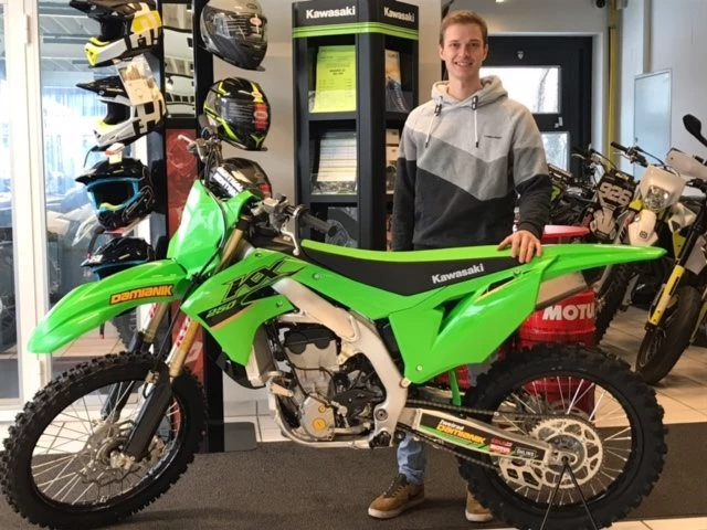 Roll out einer Kawasaki KX 250 ! Bild 1: Roll out einer Kawasaki KX 250 !