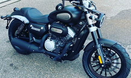 Jetzt bei uns… MAG Avengers 125 mit 14 PS