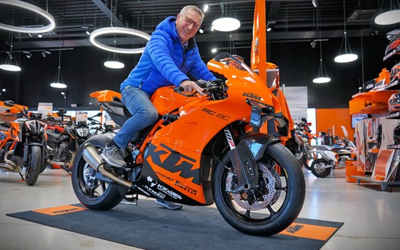 Übergabe KTM RC 8C - Bild 2 Übergabe KTM RC 8C - Bild 2
