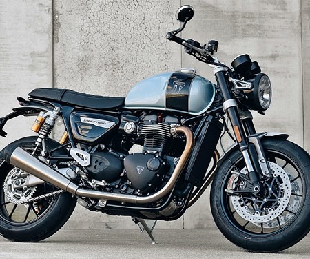 Triumph Speed Twin 1200 "Breitling Edition"