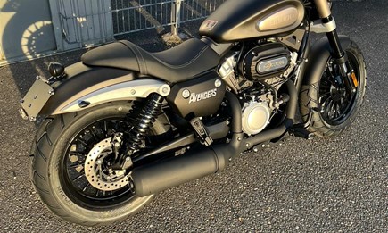 14 PS 125er Avengers mit Heckumbau BC "R"