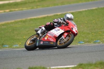 NEUE BRIDGESTONE BATTLAX-SLICKS IM TEST NEUE BRIDGESTONE BATTLAX-SLICKS IM TEST
