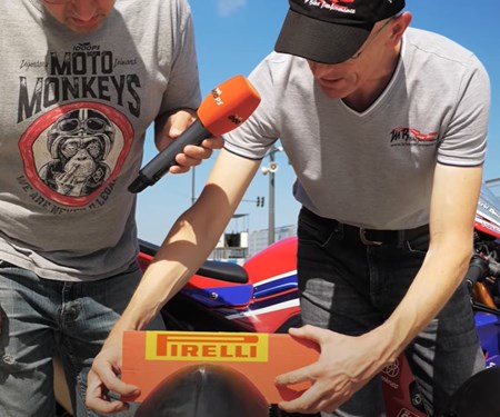 Pirelli Slick Neuheiten 2022! Martin Bauer erklärt Details zu "Standard" und "Big Size"! Pirelli Slick Neuheiten 2022! Martin Bauer erklärt Details zu "Standard" und "Big Size"!