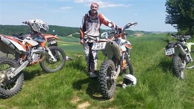 Endurowandern im Weinviertel mit Freunden