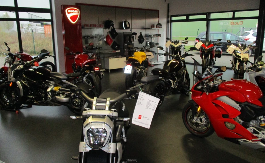 EINLADUNG: Scheeßeler Motorradtage am: 2. & 3. April - 10.00 - 16.00 Uhr Bild 12: EINLADUNG: Scheeßeler Motorradtage am: 2. & 3. April - 10.00 - 16.00 Uhr