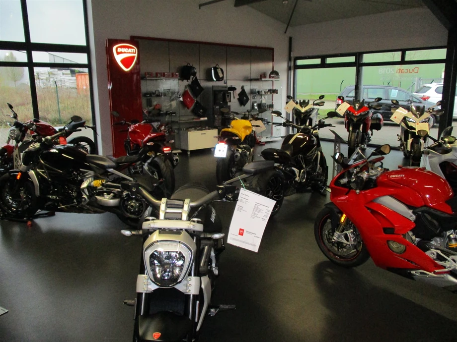 EINLADUNG: Scheeßeler Motorradtage am: 2. & 3. April - 10.00 - 16.00 Uhr Bild 12: EINLADUNG: Scheeßeler Motorradtage am: 2. & 3. April - 10.00 - 16.00 Uhr