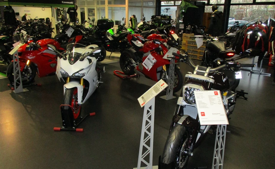 EINLADUNG: Scheeßeler Motorradtage am: 2. & 3. April - 10.00 - 16.00 Uhr Bild 14: EINLADUNG: Scheeßeler Motorradtage am: 2. & 3. April - 10.00 - 16.00 Uhr