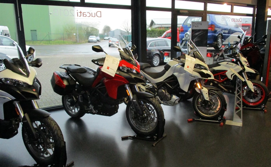 EINLADUNG: Scheeßeler Motorradtage am: 2. & 3. April - 10.00 - 16.00 Uhr Bild 15: EINLADUNG: Scheeßeler Motorradtage am: 2. & 3. April - 10.00 - 16.00 Uhr