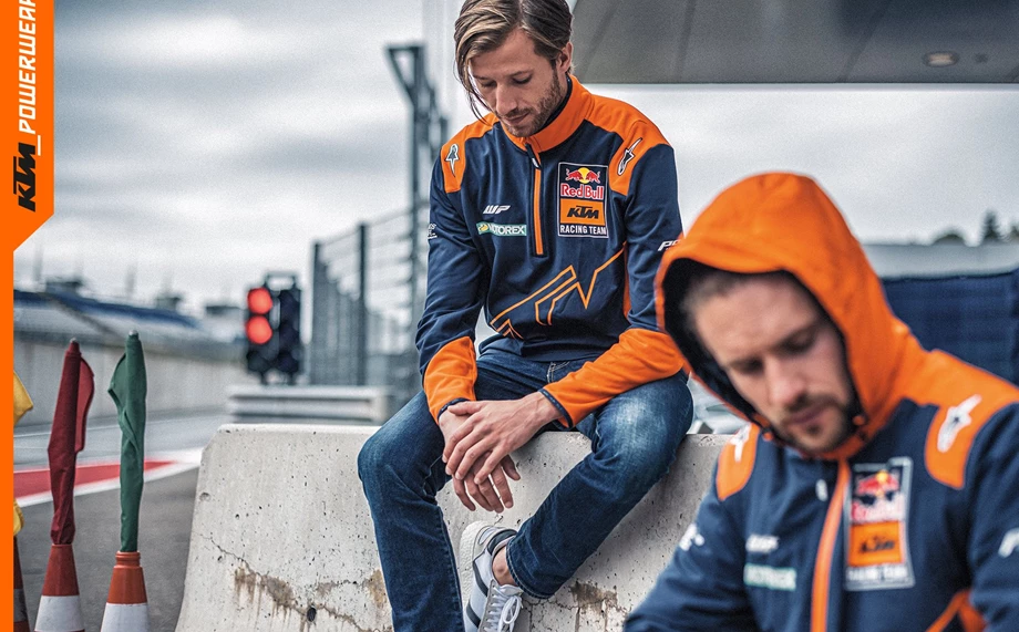Die neueste KTM REPLICA TEAM WEAR COLLECTION jetzt bei KTM Walzer Bild 2: Die neueste KTM REPLICA TEAM WEAR COLLECTION jetzt bei KTM Walzer