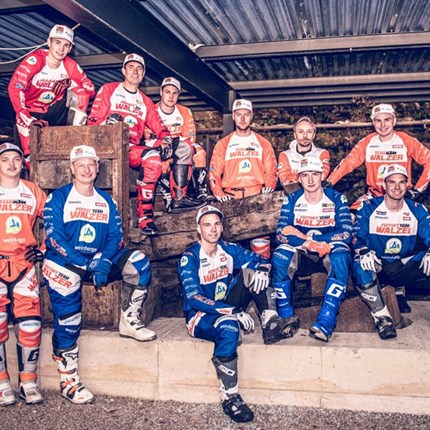 Das Team KTM und GASGAS Walzer startet mit geballter Power in die Rennsaison 2022! 
Das Team KTM und GASGAS Walzer startet mit geballter Power in die Rennsaison 2022!
Das Teamfahrer Line-Up kann sich dieses  ... Weiter >>