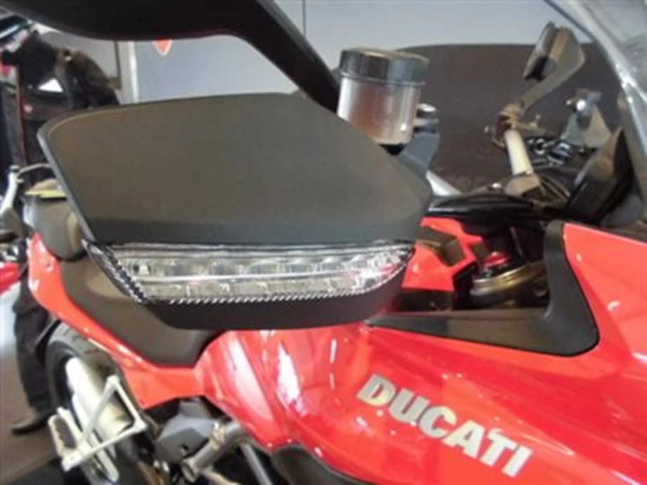 Die neue Multistrada 1200. Pure Reiselust ab 149 Euro monatlich. Bild 8: Die neue Multistrada 1200. Pure Reiselust ab 149 Euro monatlich.