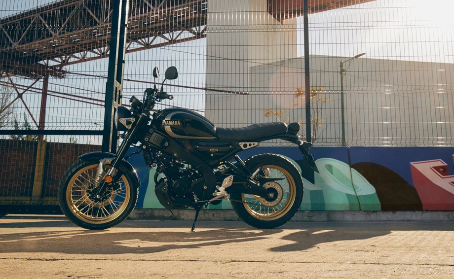 Yamaha XSR125 Legacy Bild 3: Yamaha XSR125 Legacy