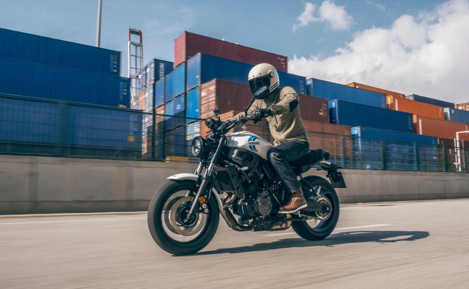 Die neue Yamaha XSR Baureihe Bild 9: Die neue Yamaha XSR Baureihe