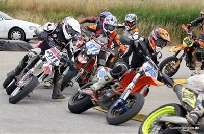 SuperMoto Girl´s - SuperMoto ÖM in Himberg - Bild 3